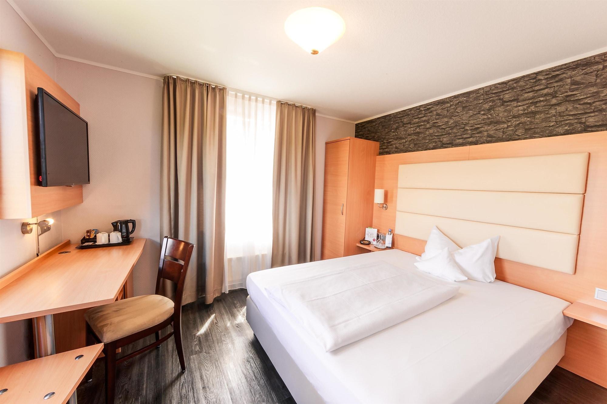 Plaza Inn Heilbronn Esterno foto